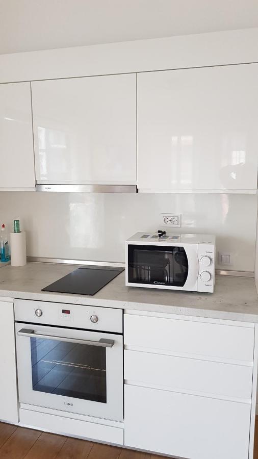 Top Center Apartment Gramophone With Private Parking Burgas City Exteriér fotografie